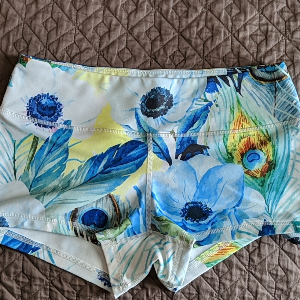 wodBottom shorts